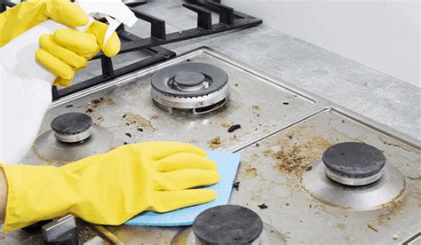 how do you clean gas cook tops